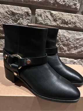 Stuart Weitzman Black Leather Harness Ankle Boots Sz 6.5
